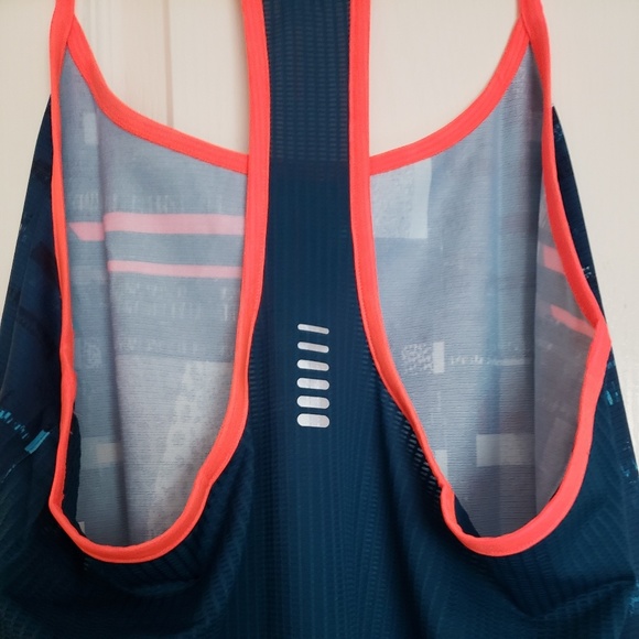 BRAND NEW UNDER ARMOUR SPORT TANK TOP SIZE L - Picture 4 of 4